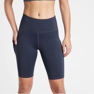 Athleta NWT 9in Ultimate Stash Pocket Bike Shorts Navy Blue Size XXS